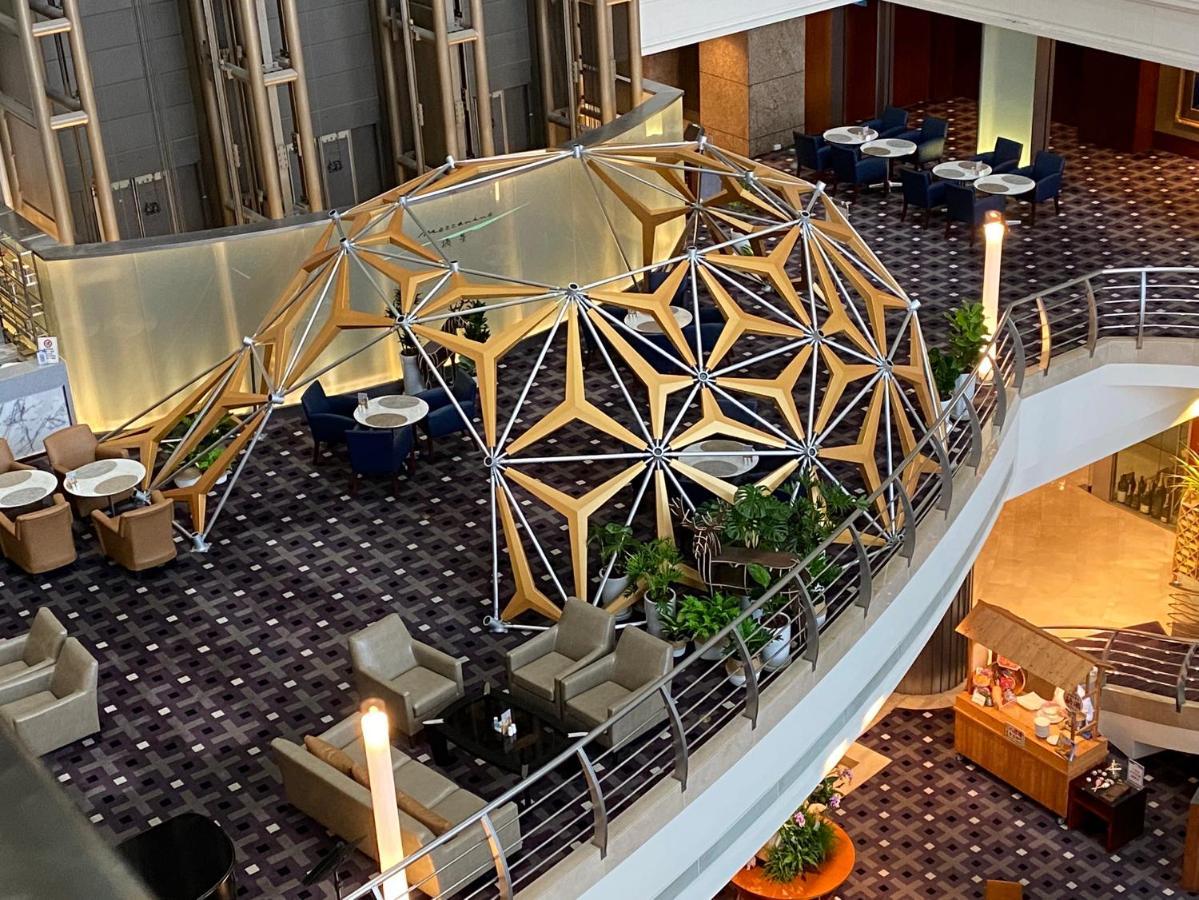 Ambassador Hotel Hsinchu Экстерьер фото The Star Lounge at Sydney Airport