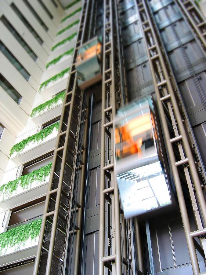 Ambassador Hotel Hsinchu Экстерьер фото The staircase in the atrium