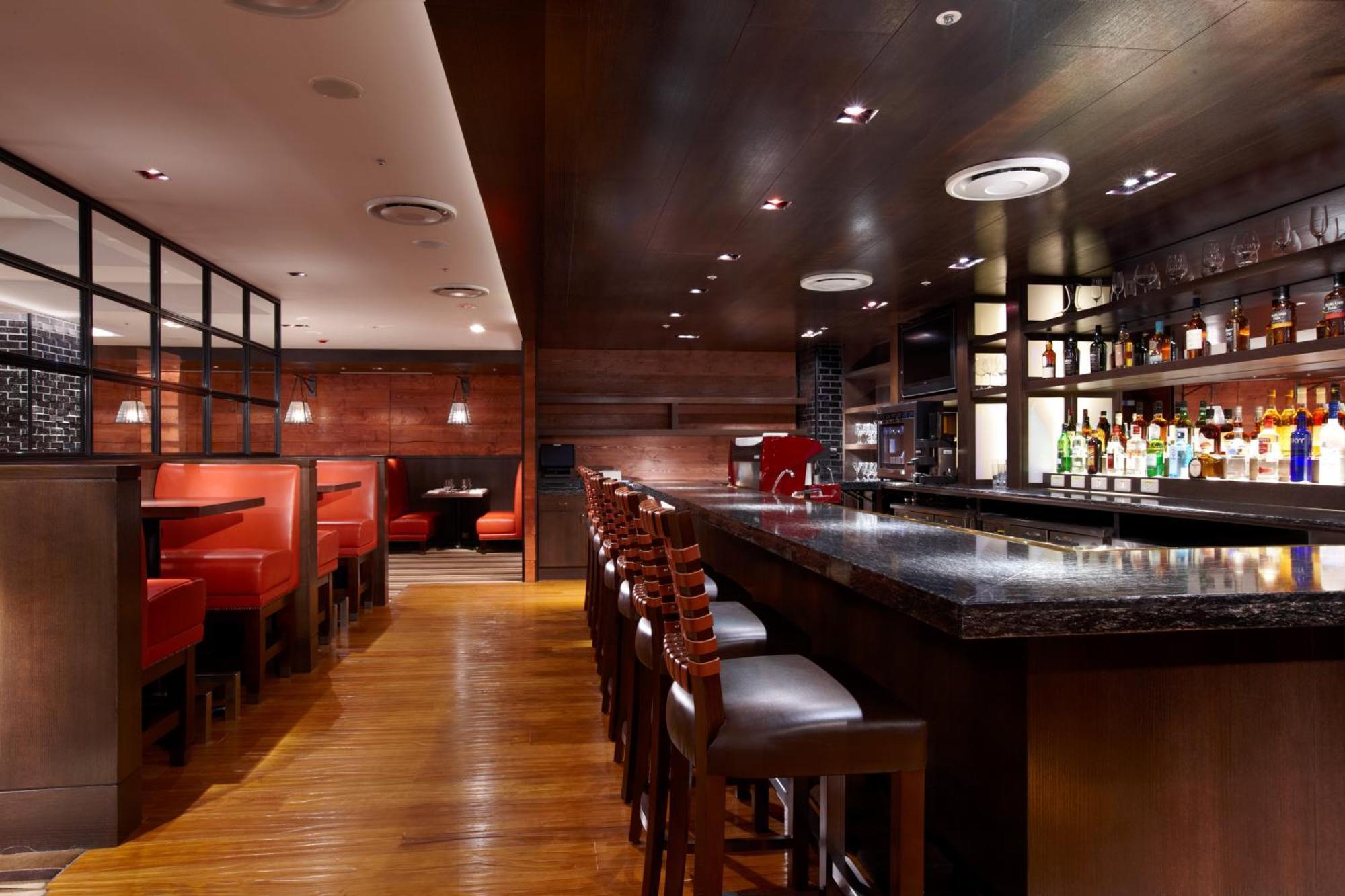 Ambassador Hotel Hsinchu Экстерьер фото The bar at the restaurant